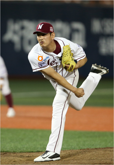 첫포스트시즌등판에서호투한양훈.(사진=넥센히어로즈제공)