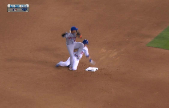 체이스어틀리가거친슬라이딩으로유격수루벤테하다에게부상을입히는장면.(홈페이지영상캡처)