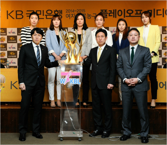 '올해는누가이자리에설까'지난시즌플레이오프미디어데이모습.(자료사진=WKBL)