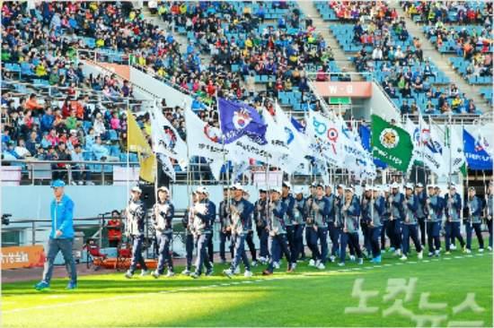제96회전국체육대회가16일강릉에서열린개회식으로일주일동안열전에돌입했다.사진은지난해전국체전모습.(자료사진)