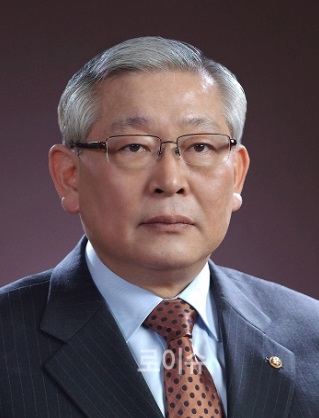 ▲중앙선관위이종우상임위원.(사진제공=부산선관위)