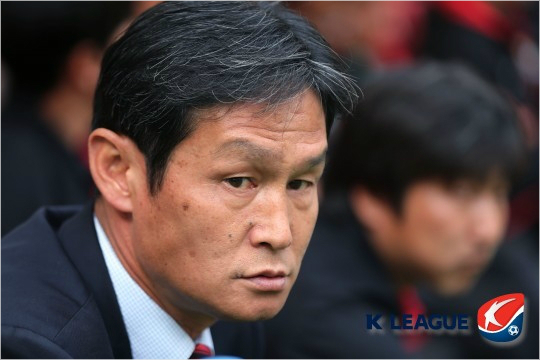 FC서울최용수감독은오는25일서울월드컵경기장에서열리는전북현대와'현대오일뱅크K리그클래식'35라운드에서전북의올시즌우승확정을허락하지않겠다는더욱특별한승리각오를선보였다.(자료사진=한국프로축구연맹)