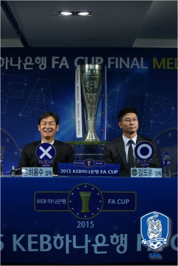 김도훈인천유나이티드감독은선수와코치시절경험한FA컵우승을감독이되고나서도맛보고싶다는당찬출사표를던졌다.(자료사진=대한축구협회)