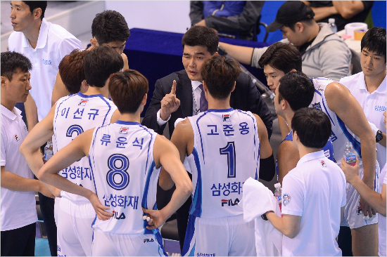 임도헌감독체제로새롭게태어난삼성화재는최근의부진한성적에도불구하고반등의기회가반드시찾아올것이라는믿음을놓지않고있다(자료사진=KOVO)