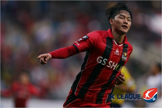 FC서울공격수윤주태는K리그역사상최초로'슈퍼매치'에서4골을넣은선수로역사에남게됐다.(자료사진=한국프로축구연맹)