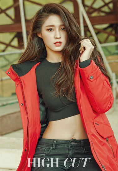설현(사진=하이컷제공)
