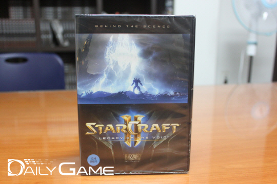 한정판에서만 제공되는 개발 뒷이야기 DVD 블루레이 세트