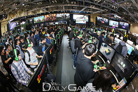 넥슨 시연 부스