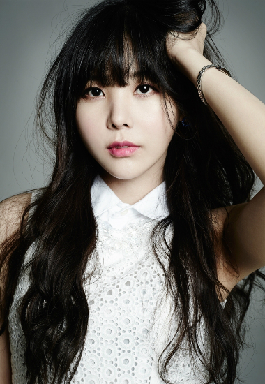 레이나(사진=플레디스제공)