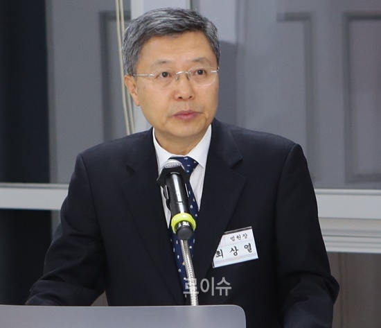 ▲최상열울산지법원장이조정위원연찬회에서인사말을하고있다.▲2015년도조정위원연찬회모습.(사진제공=울산지방법원)