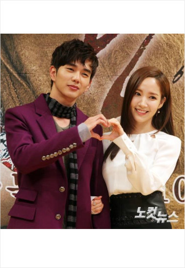 배우유승호와박민영이3일오후서울목동SBS에서열린드라마스페셜‘리멤버:아들의전쟁’제작발표회에참석해포즈를취하고있다.사진=황진환기자