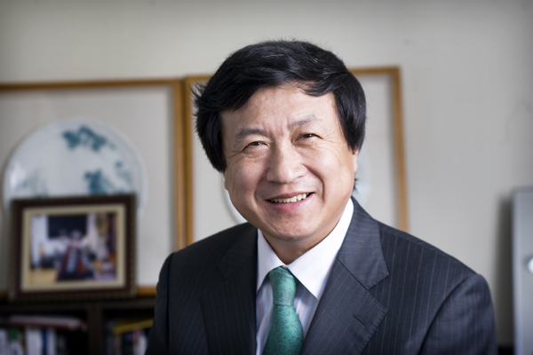 ▲신기남새정치민주연합의원(사진=홈페이지)