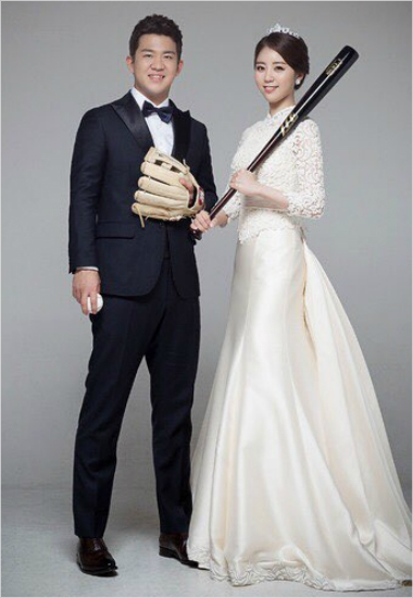 12일결혼하는넥센김민성과신부박하은양.(사진=넥센)