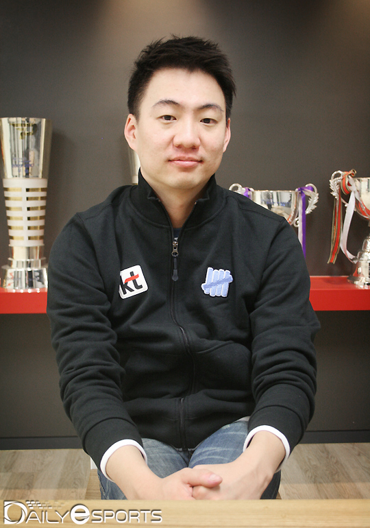 KT 이지훈 감독의 2015년 "다사다난, 다이내믹, 다시 시작"