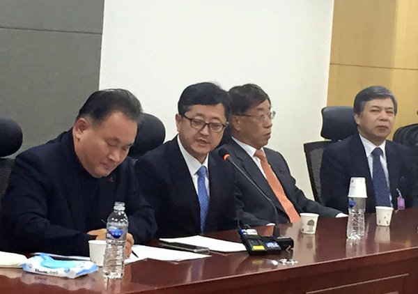 ▲이상민법사위원장,오수근법학전문대학원협의회이사장(사진=이상민위원장페이스북)