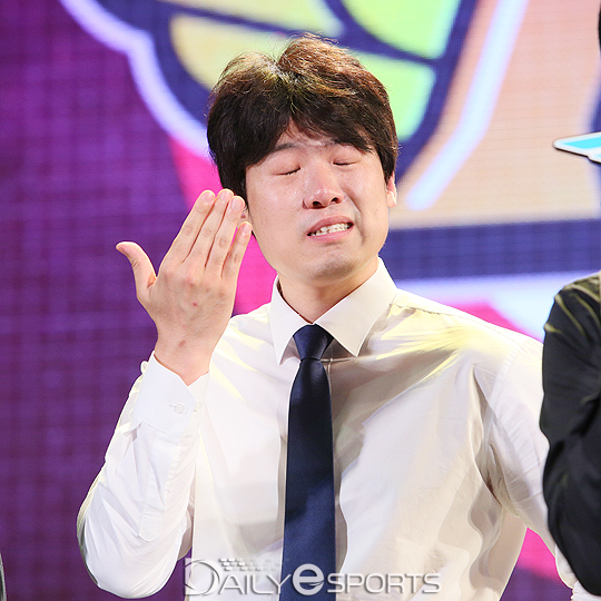 SKT 최연성 감독의 2015년 "모험, 성공, 과제"