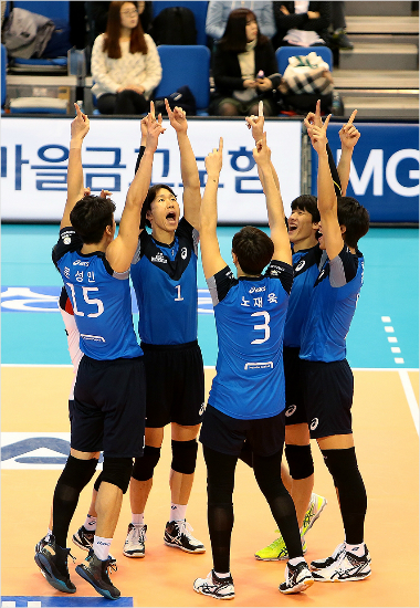 현대캐피탈은'라이벌'삼성화재와올시즌네번재맞대결에서세크스코어3-0의완벽한승리를거뒀다.(자료사진=현대캐피탈스카이워커스)