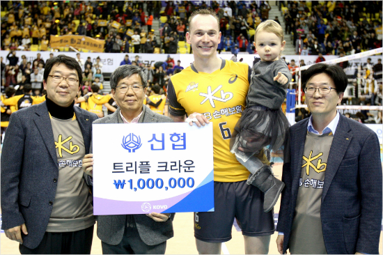 트리플크라운을작성한마틴.(사진=KOVO제공)