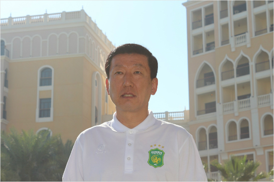 최강희전북감독은최근아시아무대에서강력한모습을보여주지못하는K리그를대표해다시한번'아시아챔피언'에등극한다는분명한각오를밝혔다.(자료사진=한국프로축구연맹공동취재단)