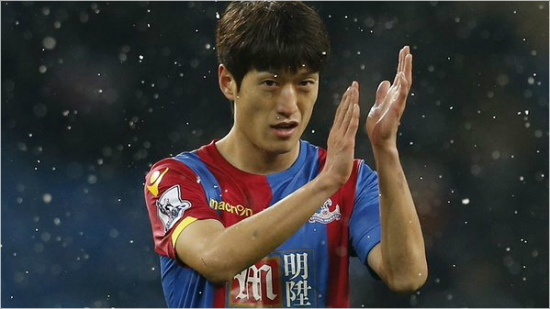 크리스털팰리스의이청용은토트넘과프리미어리그23라운드맞대결에서대표팀동료손흥민을가장경계할선수로꼽았다.(자료사진=크리스털팰리스공식트위터갈무리)