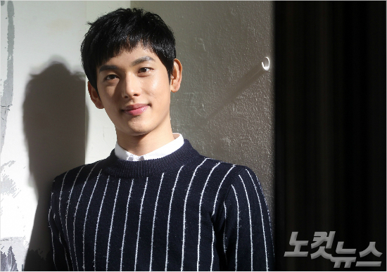 영화‘오빠생각’주연배우임시완이12일오후서울팔판동한카페에서CBS노컷뉴스와인터뷰전포즈를취하고있다.(사진=황진환기자/자료사진)