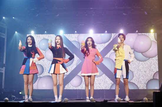 역시 '유일무이'…에프엑스, 150분 꽉 채운 첫 콘서트