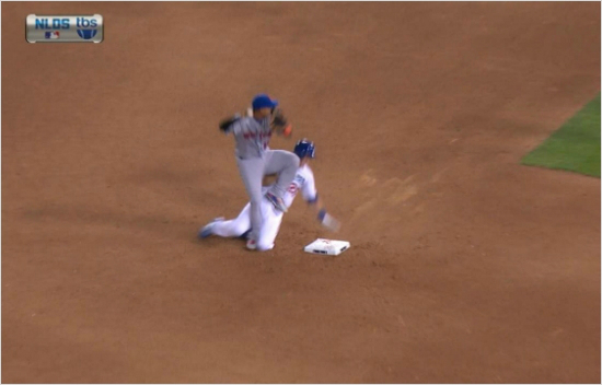 루벤테하다가체이스어틀리의슬라이딩에걸리는장면.(홈페이지영상캡처)