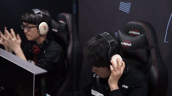 경기를 준비하는 ESC 에버. (사진=나이스게임TV 중계 캡처)