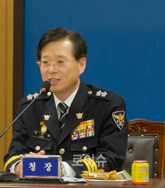 조현배경남경찰청장이아동학대에대해안팎으로관찰해달라고당부하고있다.