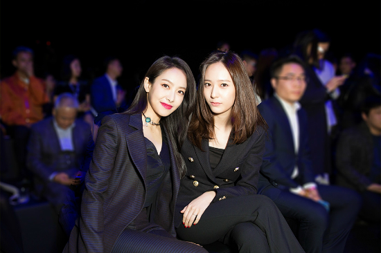 빅토리아(왼쪽),크리스탈(사진=SM엔터테인먼트제공)