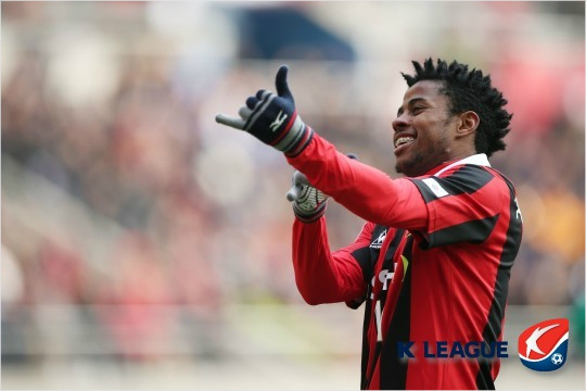 FC서울의공격3인방가운데아드리아노는새시즌개막후2경기서만7골을쏟아내며확실한공격옵션으로입지를굳혔다.(자료사진=한국프로축구연맹)