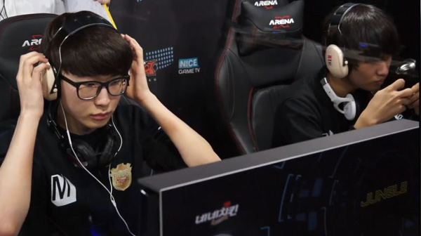 경기를 준비하는 에버8 위너스 선수들. (사진 제공=나이스게임TV 중계 캡처)