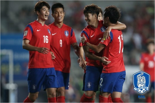 울리슈틸리케감독은리우올림픽에와일드카드로출전이유력한손흥민을3월A매치에발탁하지않았다.(자료사진=대한축구협회)