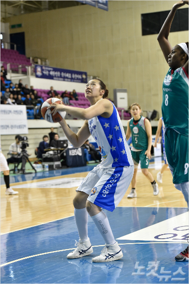 정규리그MVP를차지한우리은행양지희(사진/WKBL)