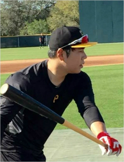 '깜짝 복귀?' 강정호, 1안타…이대호, 3G 연속타