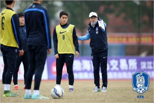 소속팀의반대로아시아축구연맹23세이하챔피언십출전이무산됐던최경록은알제리와2연전에서반드시인상적인활약으로신태용올림픽축구대표팀감독의눈을사로잡는다는각오다.(자료사진=대한축구협회)