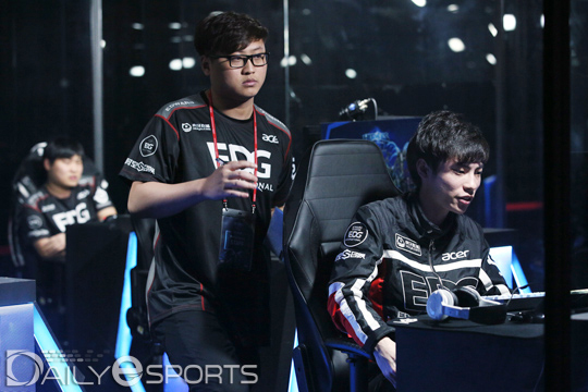 챔피언십 결승 진출에 성공한 중국 EDG.