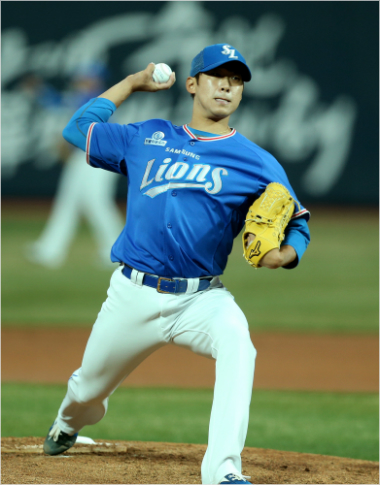 삼성윤성환이6일수원kt위즈파크에서선발등판했다(사진=삼성라이온즈제공)