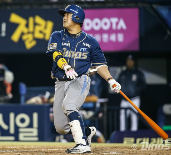 '96억원의사나이'7일두산과원정에서1회결승2타점선제2루타로팀의3연패탈출을이끈NC내야수박석민.(자료사진=NC)