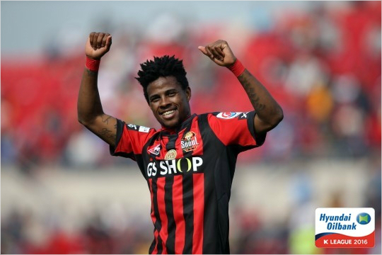 K리그를대표하는슬로우스타터였던FC서울의깜짝변신을가능하게한주역은단연골잡이아드리아노다.(자료사진=한국프로축구연맹)