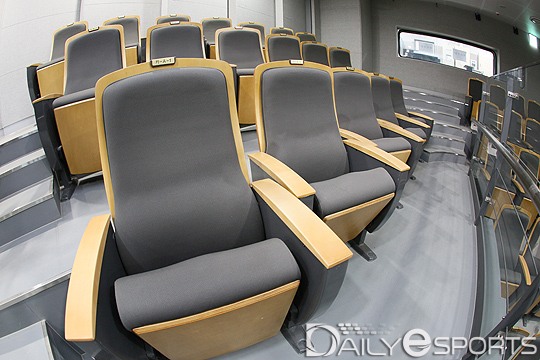 서울 OGN e스타디움, 장점과 단점은?