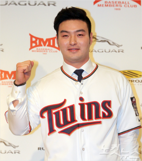 '남자는힘!'올시즌19일(한국시각)까지메이저리그홈런3개이상기록한타자들중평균비거리1위를달린미네소타박병호.(자료사진=황진환기자)