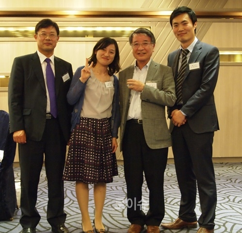 (사진왼쪽부터)경남지방변호사회국제위원장석창목,산토유카,산토쇼조,나유신변호사.(서신교환인물들,사진제공=경남지방변호사회)