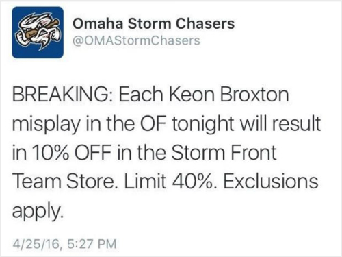미국마이너리그오마하스톰체이서스구단의트윗.상대선수가실수를할때마다구단물품을판매하는스토어에서최대40%까지할인을해주겠다는트윗을올렸다가빈축을샀다(사진캡처=트위터)