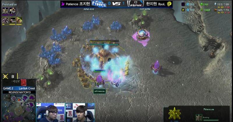 한지원이 12시 지역에 군단숙주를 보내면서 연결체를 취소시키는 장면(사진=네이버 영상 캡처).