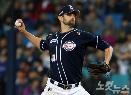 올시즌프로야구첫달인4월최우수선수로뽑힌두산에이스더스틴니퍼트.(자료사진=황진환기자)