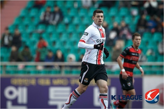 지난해포항전에서의오스마르.(사진=한국프로축구연맹제공)