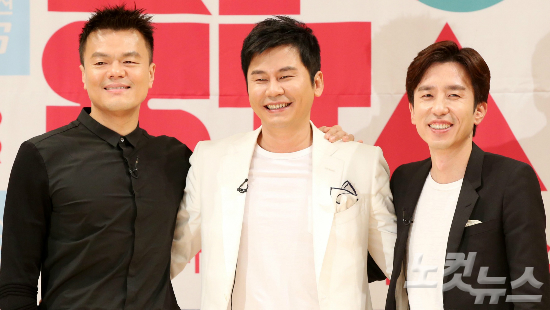 9일오후서울목동SBS에서열린오디션프로그램'SBS일요일이좋다-K팝스타6'제작발표회에참석한JYP박진영(왼쪽부터),YG양현석,안테나유희열심사위원이포즈를취하고있다.(사진=박종민기자)
