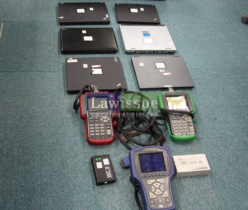 제한속도해제 및 출력증강을 위한 진단기 등 장비.(사진제공=부산경찰청)