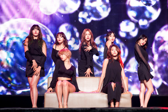 수록곡'10세컨즈'무대